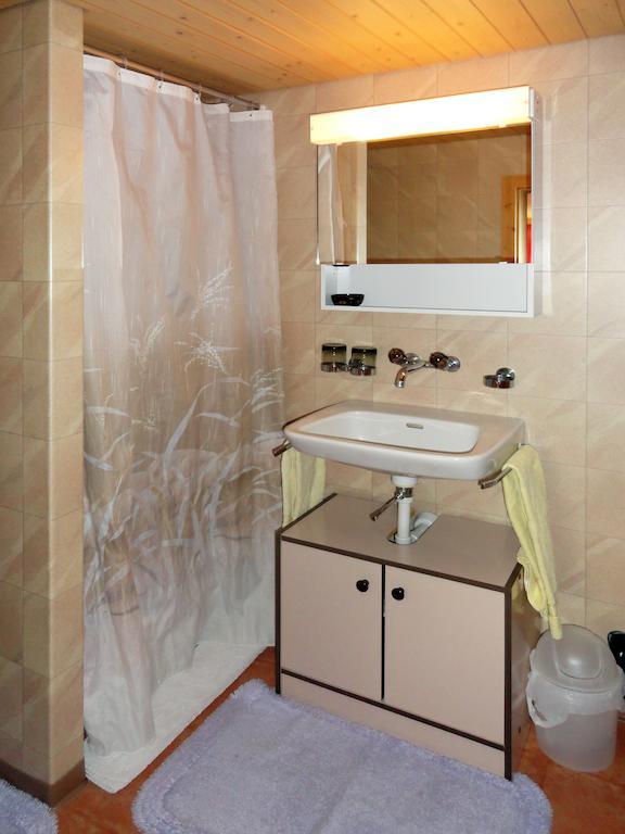 Ferienwohnung Im Gruenen Grindelwald Room photo